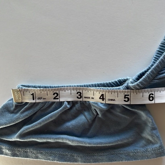 1072- Ivy and Main crop top in light denim blue- Large - Picture 7 of 7